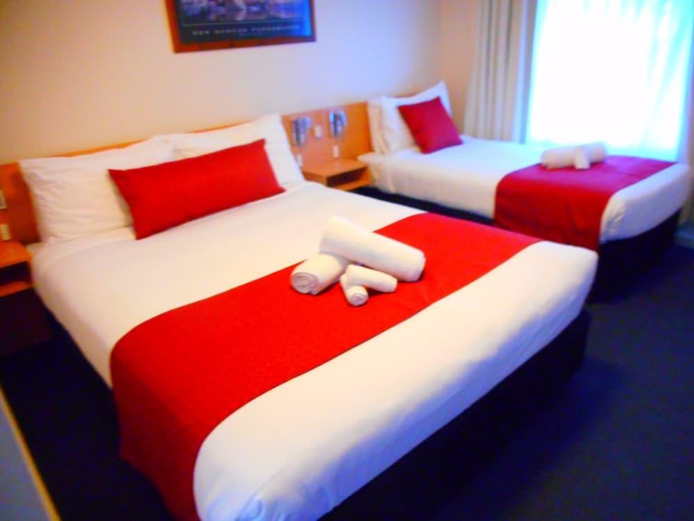 Townhouse Motel Cowra Esterno foto