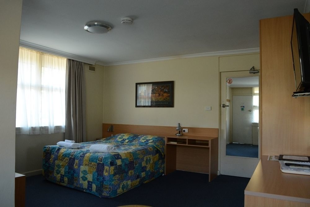 Townhouse Motel Cowra Esterno foto